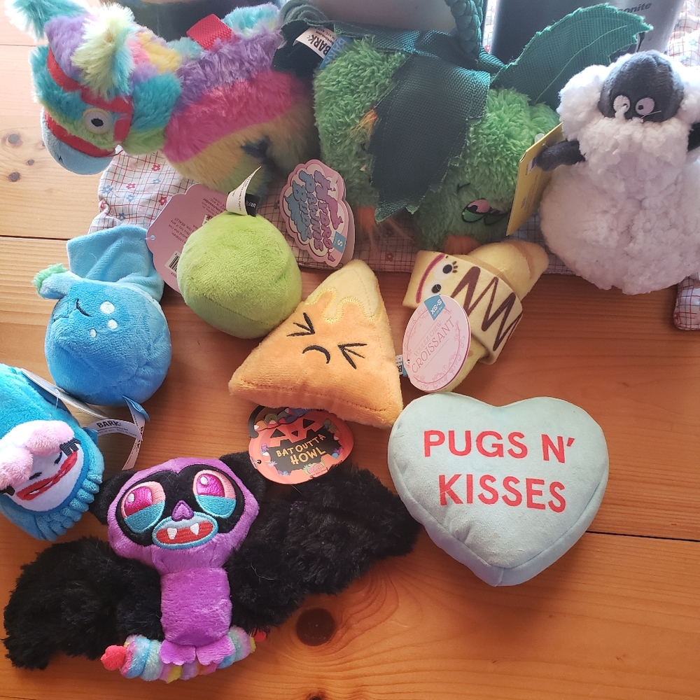 10 Bark Box Soft Toys